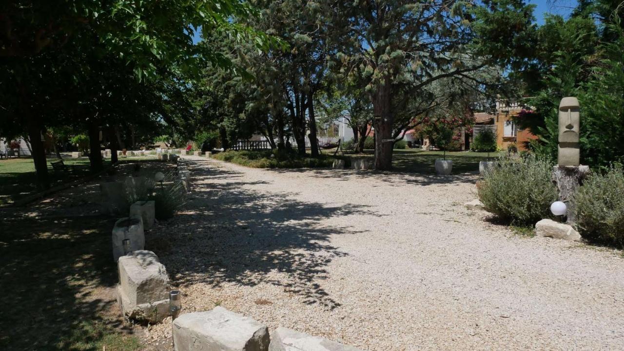 Mas Maurane - L'Olivier avec SPA privé Tarascon Extérieur photo