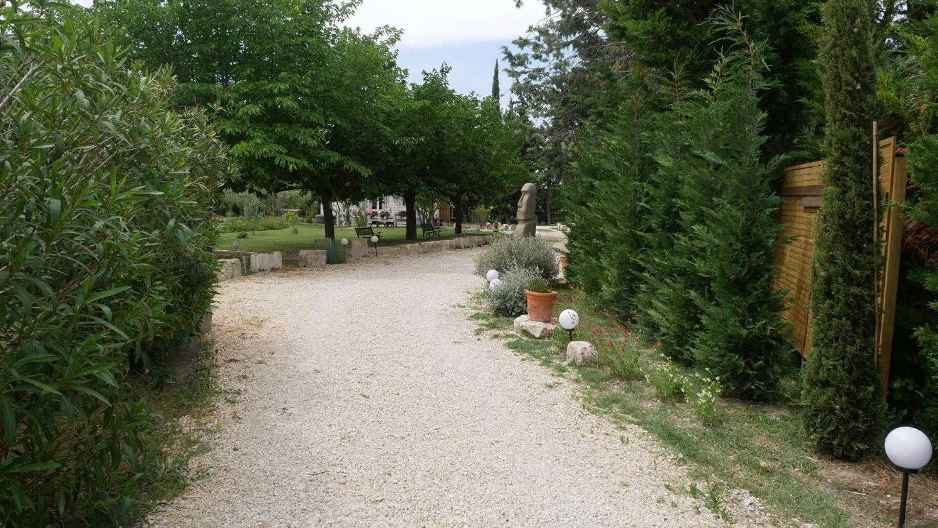 Mas Maurane - L'Olivier avec SPA privé Tarascon Extérieur photo